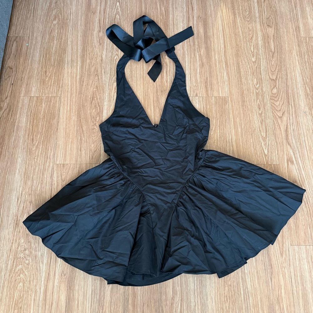 Glamorous Black Dress with Halter Neck Tie